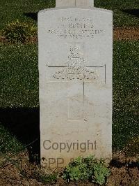 Salonika (Lembet Road) Military Cemetery - Roberts, J F